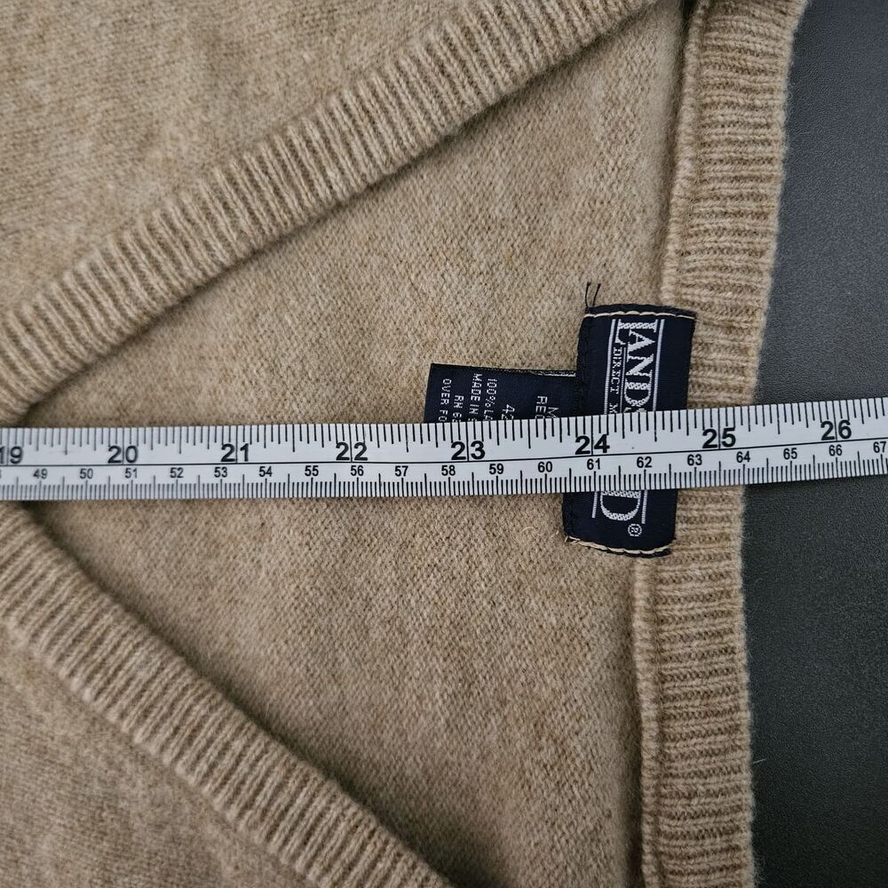 LANDS' END Men's Sweater Tan V-Neck Lambswool Long Sleeve Size L - Picture 6 of 6
